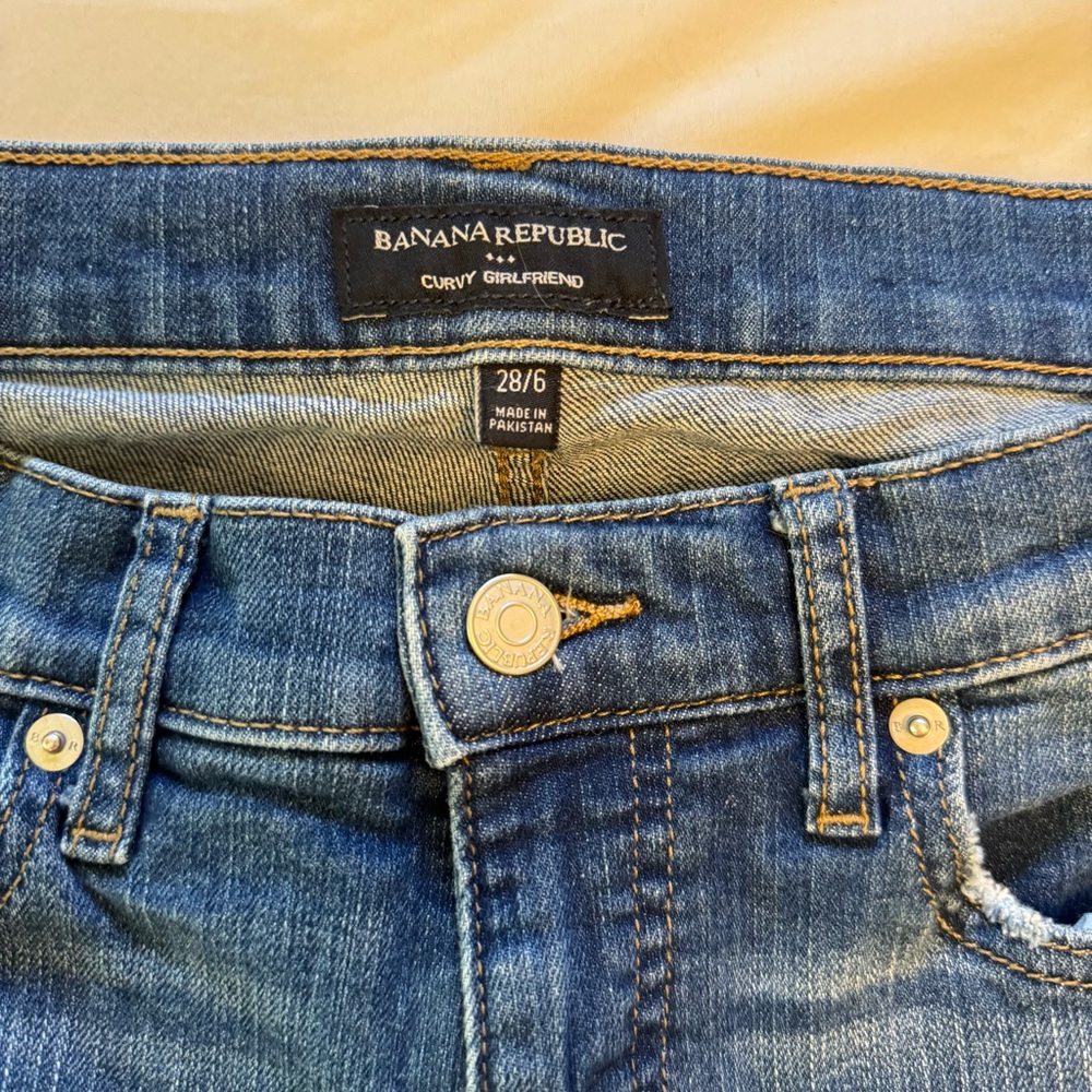 Banana Republic Curvy Girlfriend Mid-Rise Blue Women's Jeans 5-Pocket Sz: 28/6 - Picture 5 of 11